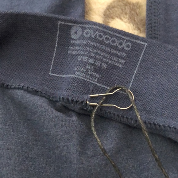 AVOCADO Seamless Capri Leggings in Blue Size M/L - Picture 7 of 13